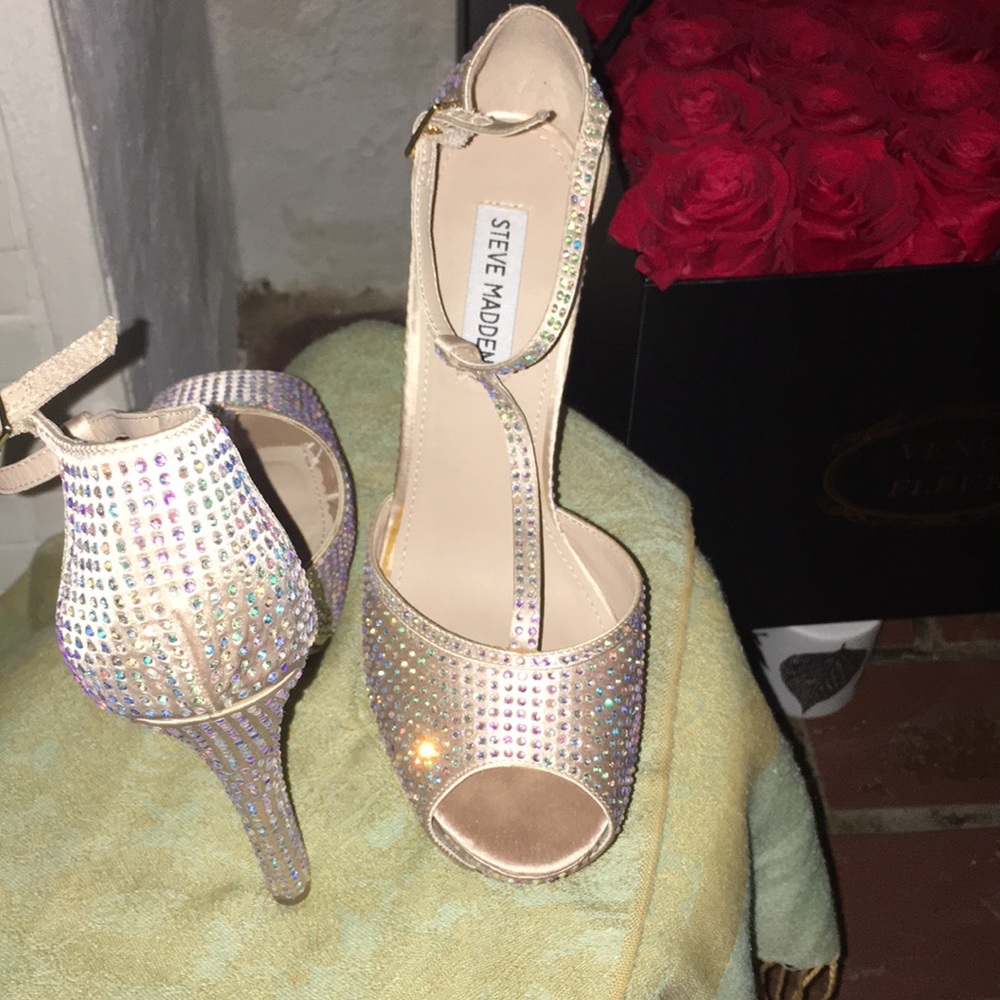 Perfect for the Prom or your Wedding day!